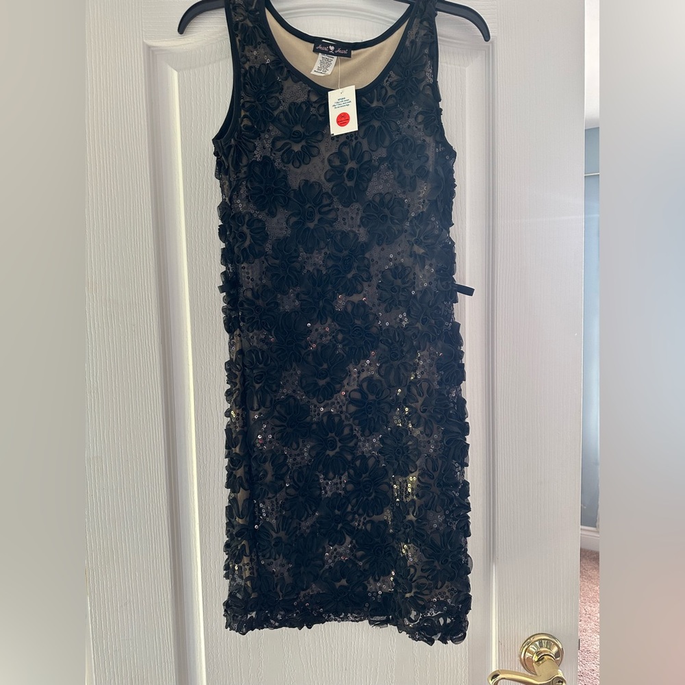 MIDI black 3D flower and sequence dress